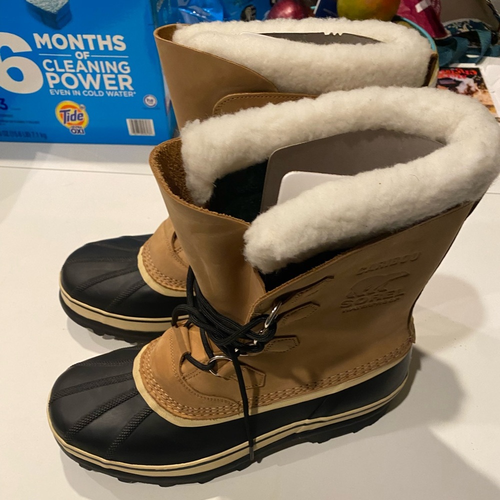 Men’s Caribou Sorels size 11.5.
